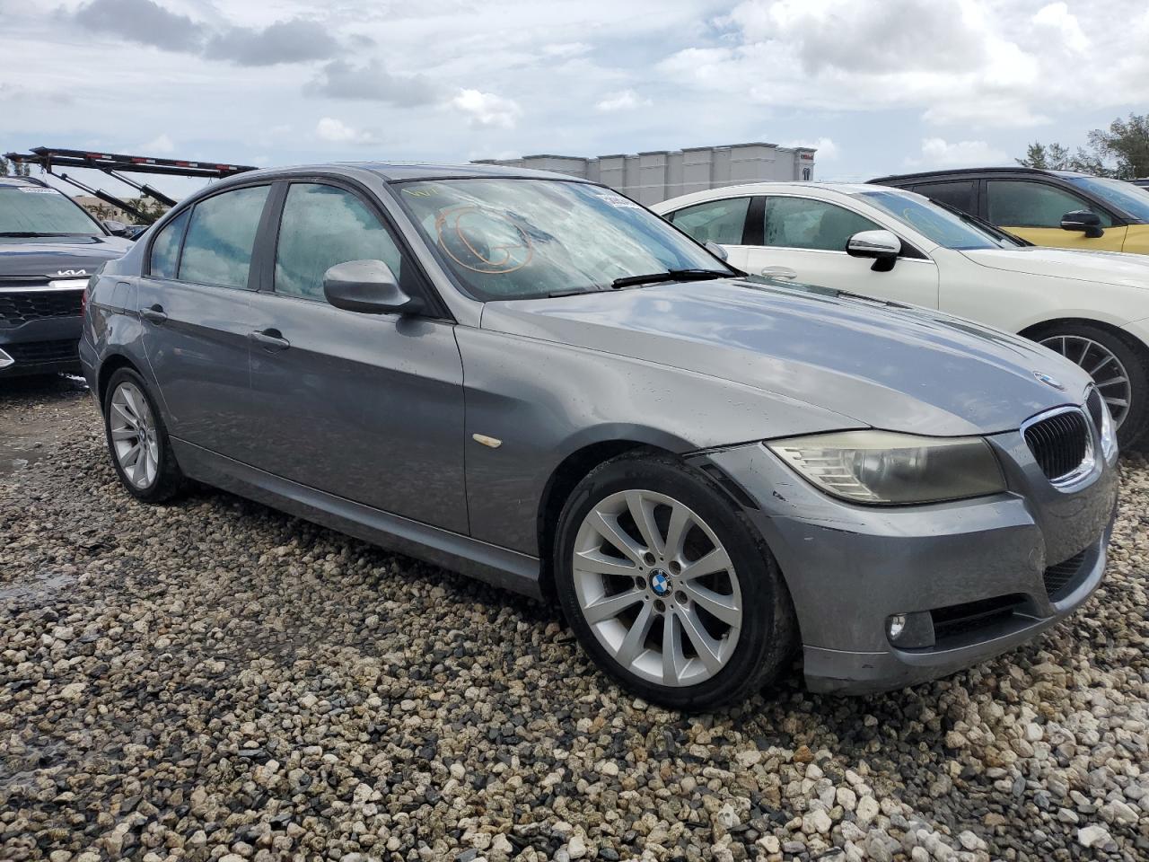 WBAPH7G51BNN06490 2011 BMW 328 I