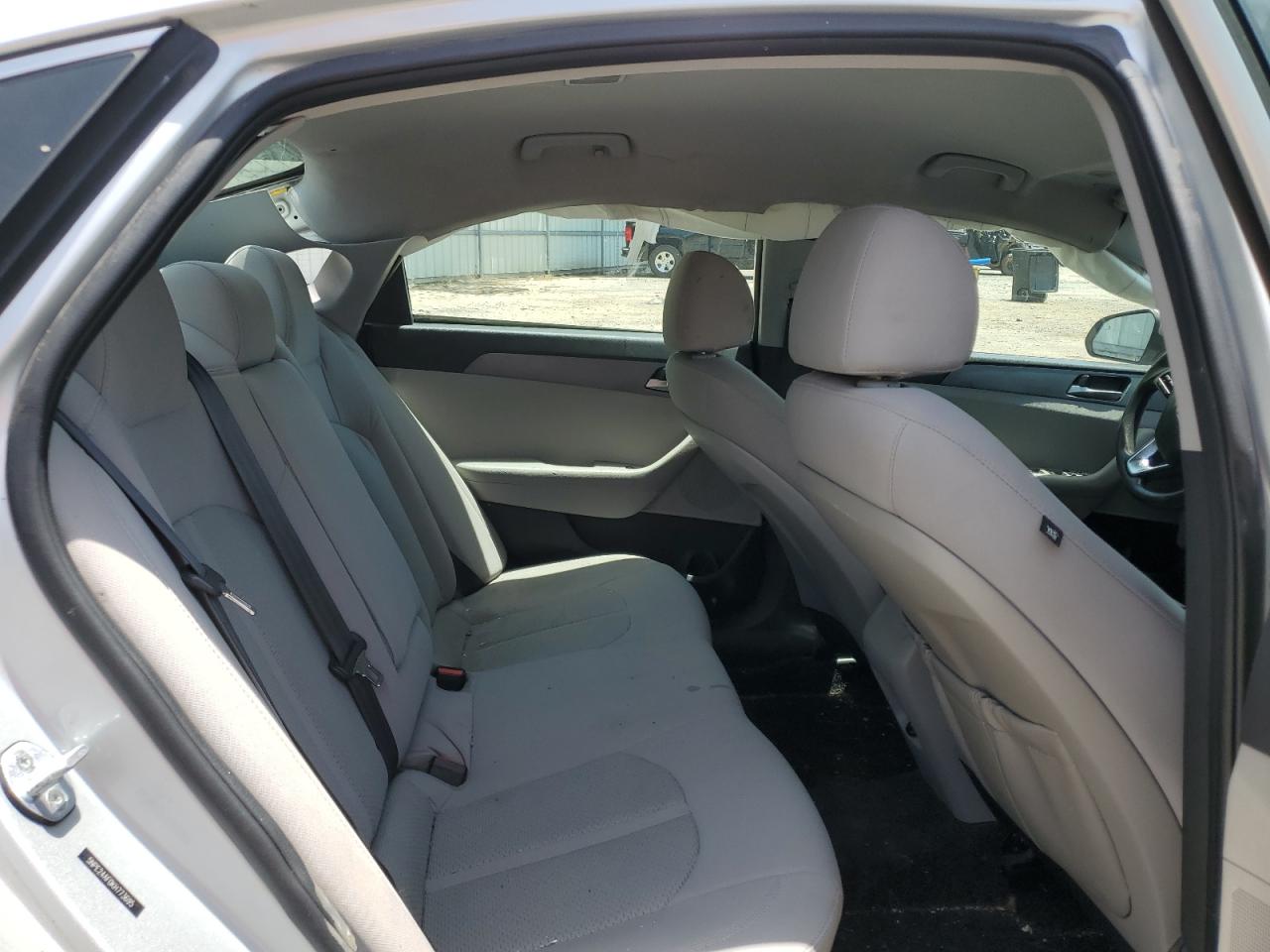 5NPE24AF0KH773695 2019 Hyundai Sonata Se