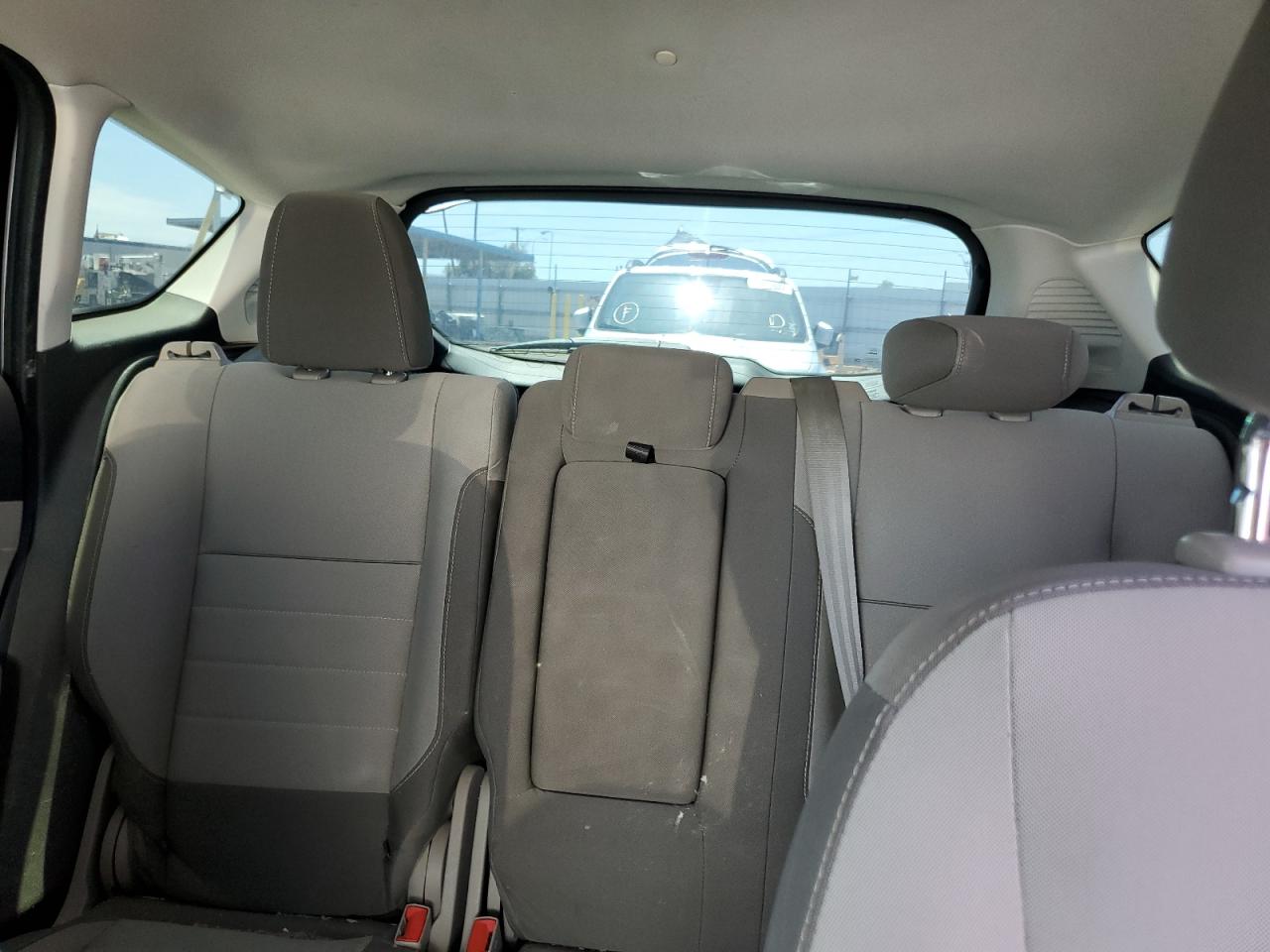 1FADP5AU6EL509002 2014 Ford C-Max Se