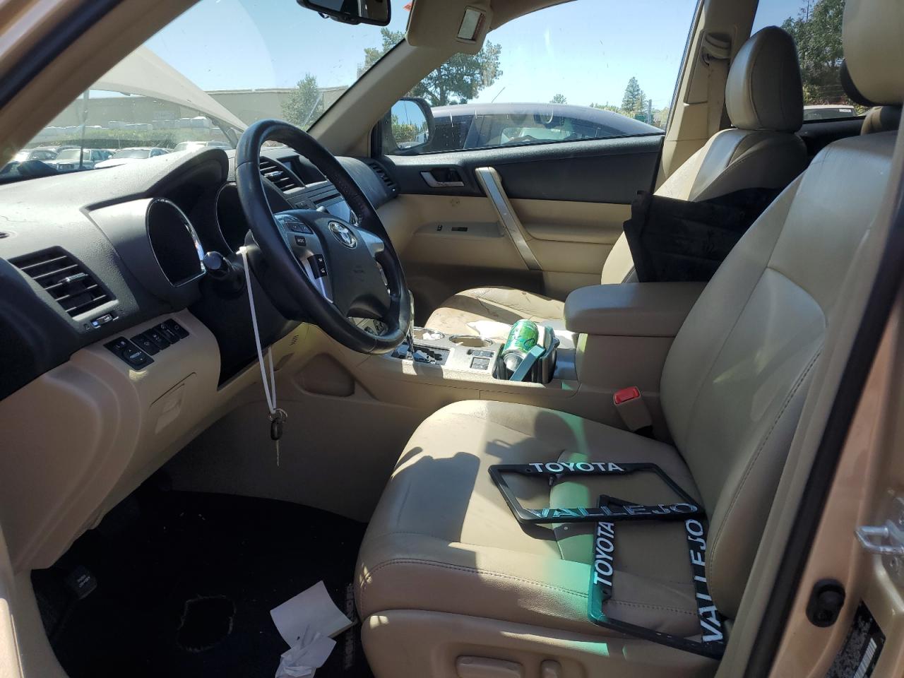 5TDBK3EHXBS086310 2011 Toyota Highlander Base