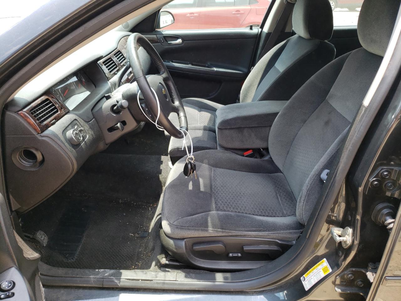 2G1WB5E38C1325047 2012 Chevrolet Impala Lt