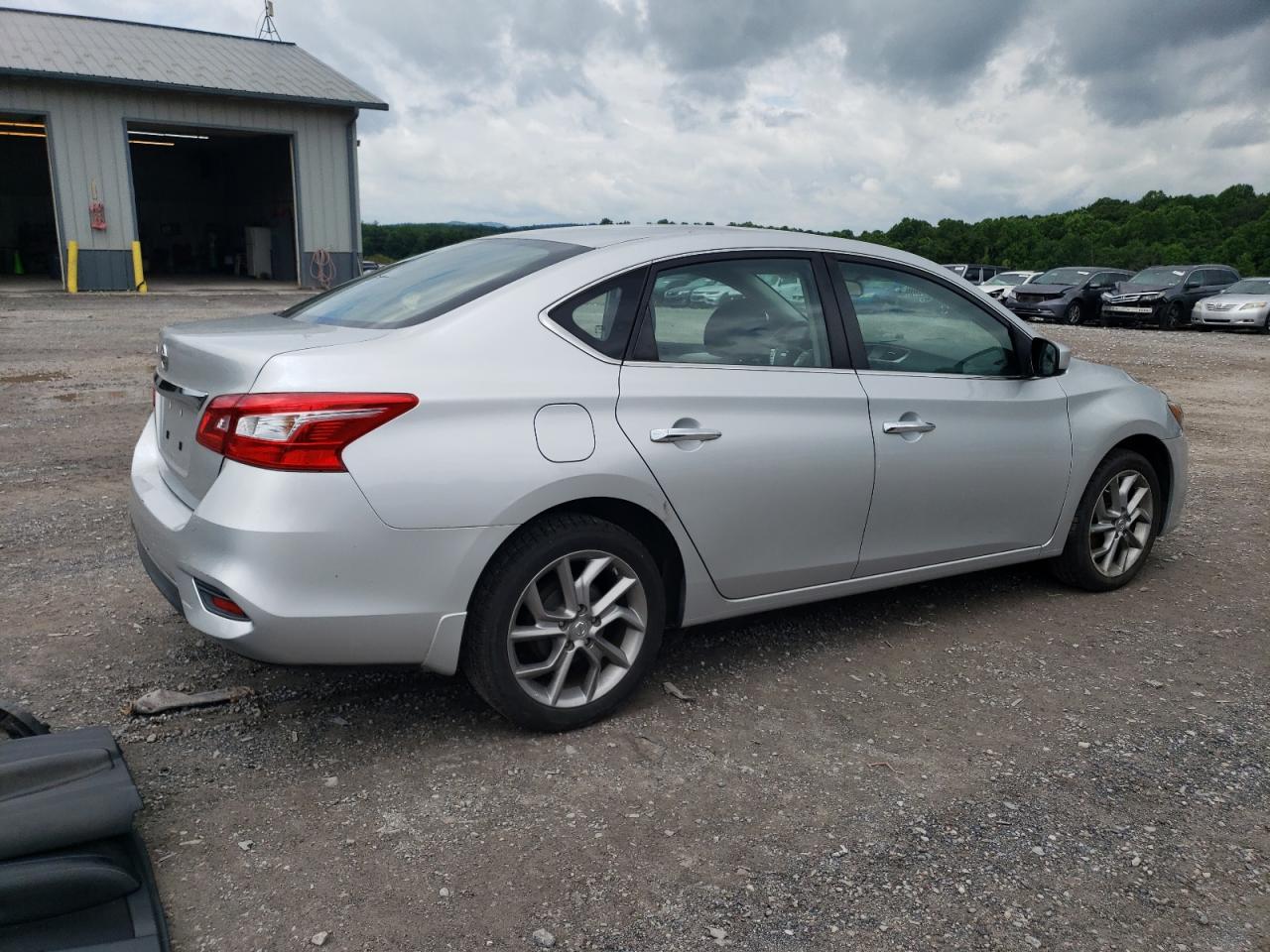 3N1AB7AP3GY329829 2016 Nissan Sentra S