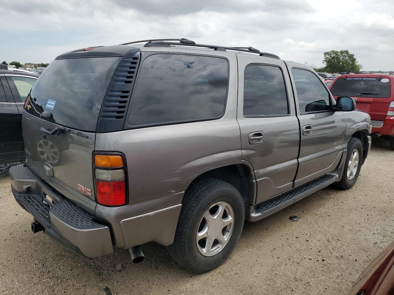 1GKEK63U75J255395 2005 GMC Yukon Denali