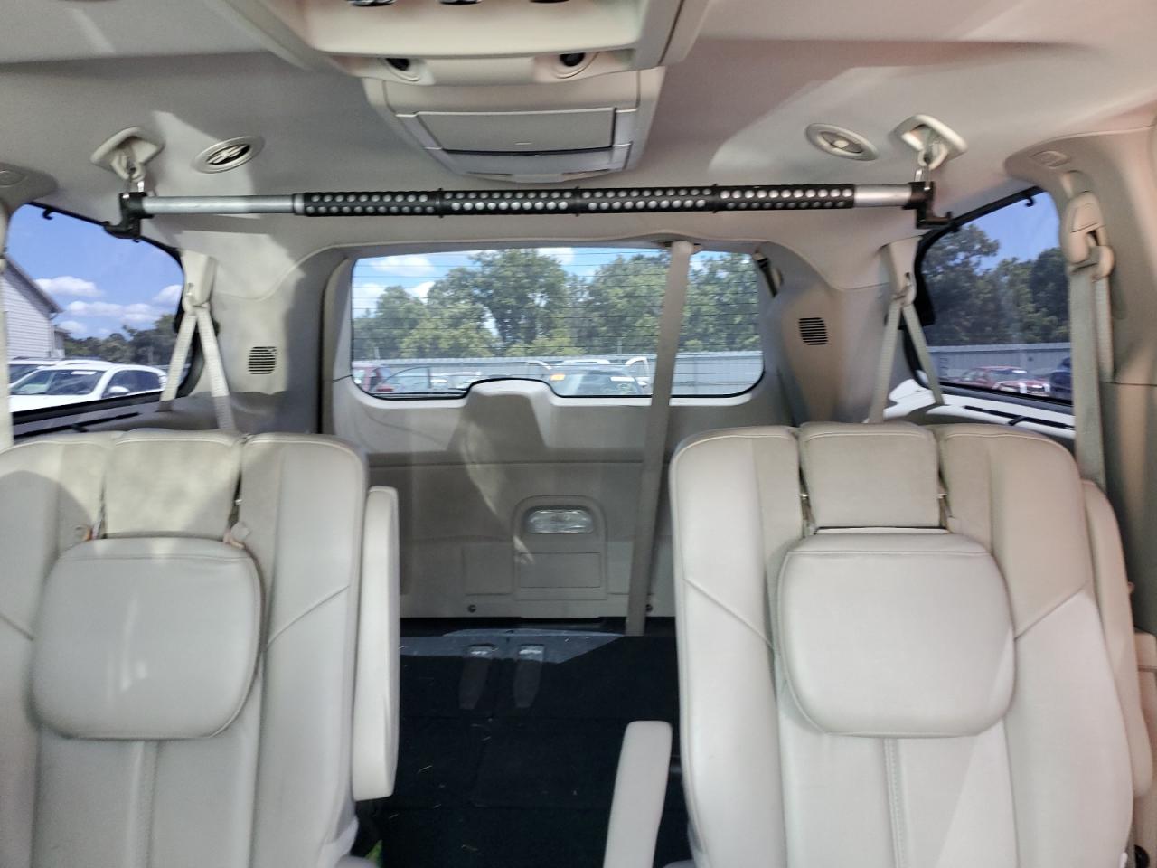 2C4RC1GG1ER277051 2014 Chrysler Town & Country Limited