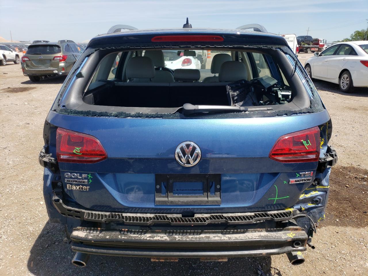 3VWH17AU1HM532955 2017 Volkswagen Golf Alltrack S