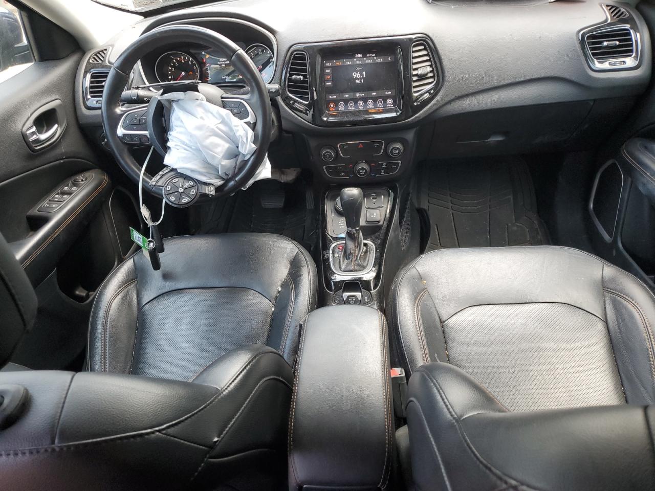 3C4NJDCB9KT829078 2019 Jeep Compass Limited