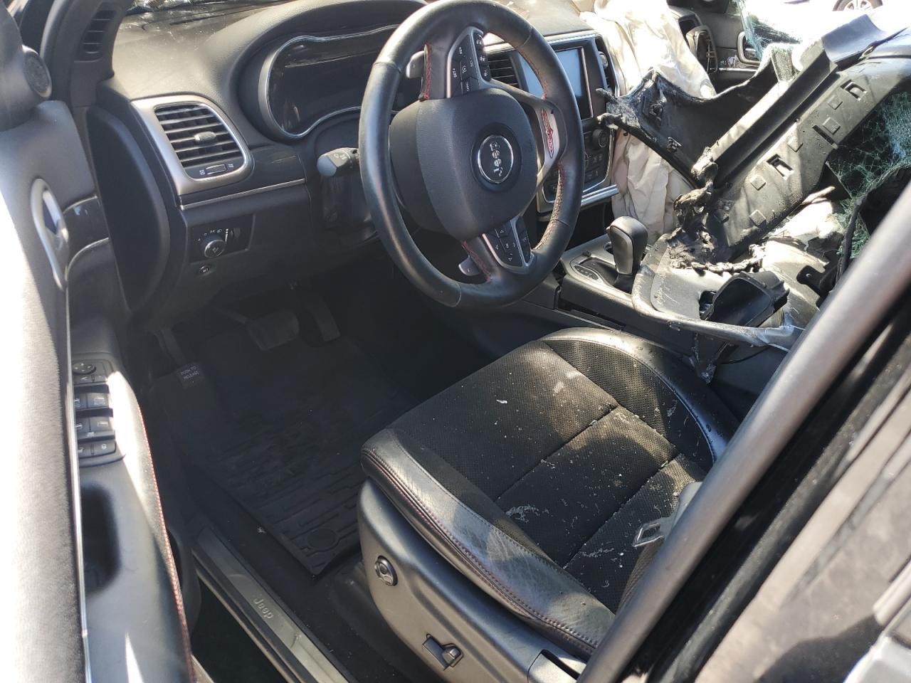 1C4RJFLT3HC742562 2017 Jeep Grand Cherokee Trailhawk