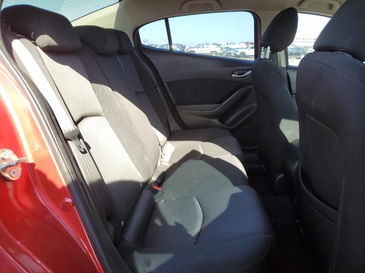 3MZBN1U70JM166831 2018 Mazda 3 Sport