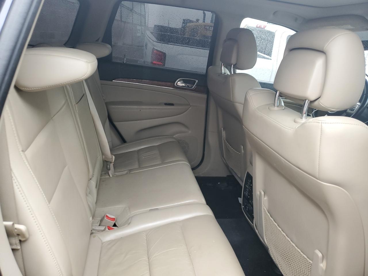 1J4RR5GT8BC501319 2011 Jeep Grand Cherokee Limited