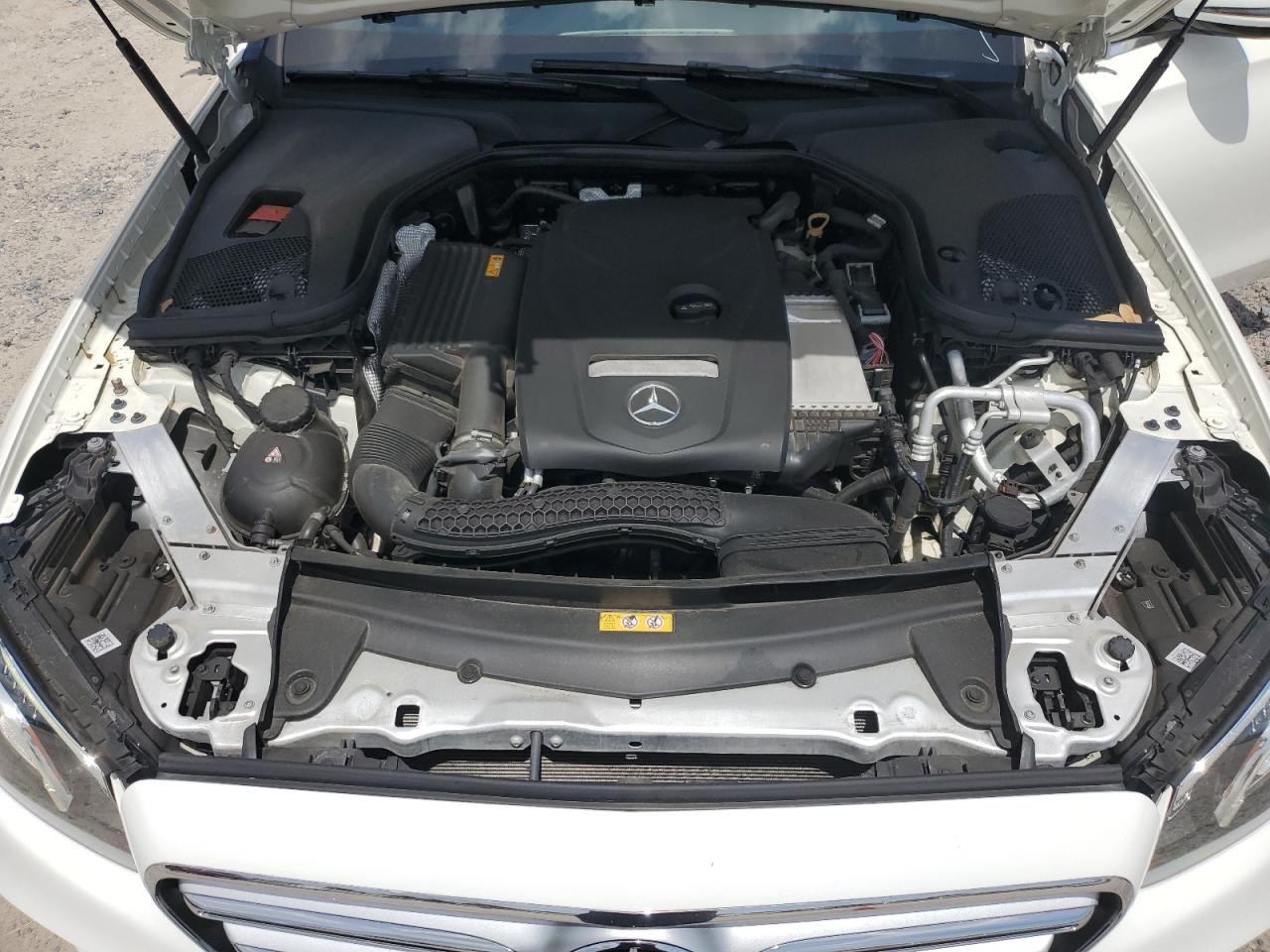 WDDZF4JB7JA474946 2018 Mercedes-Benz E 300