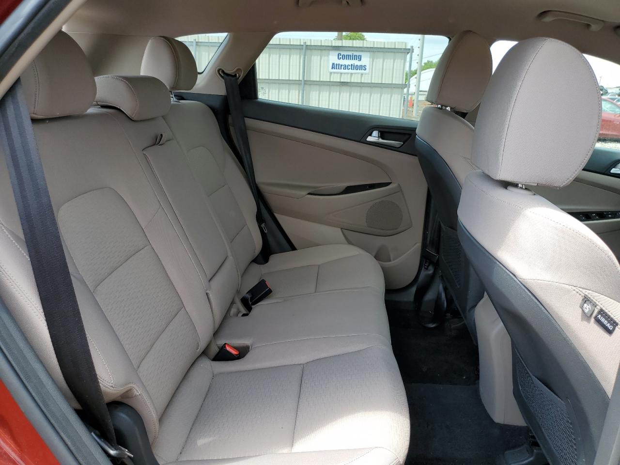 KM8J2CA45KU028904 2019 Hyundai Tucson Se