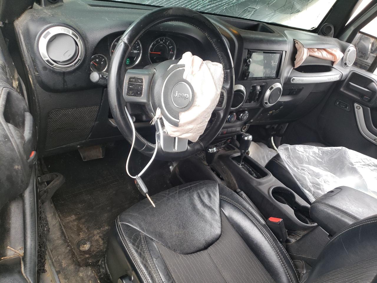 1C4BJWDG5EL241445 2014 Jeep Wrangler Unlimited Sport