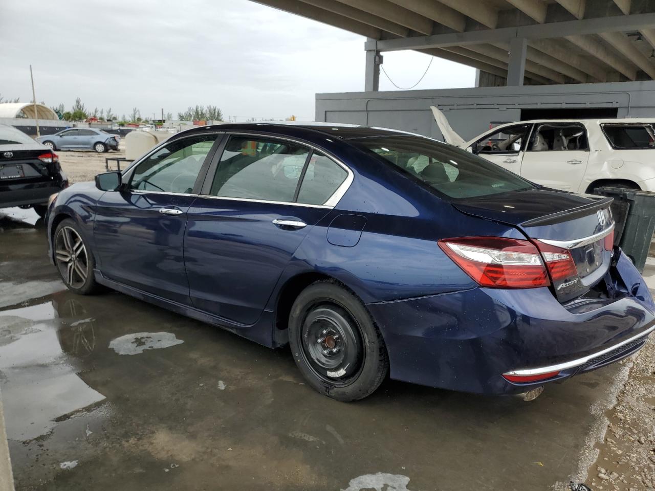 2017 Honda Accord Sport vin: 1HGCR2F50HA028440