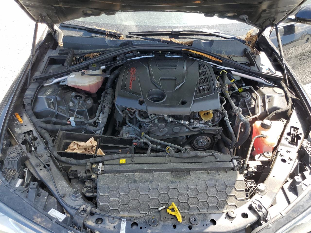 ZARFAEDNXH7540832 2017 Alfa Romeo Giulia Q4