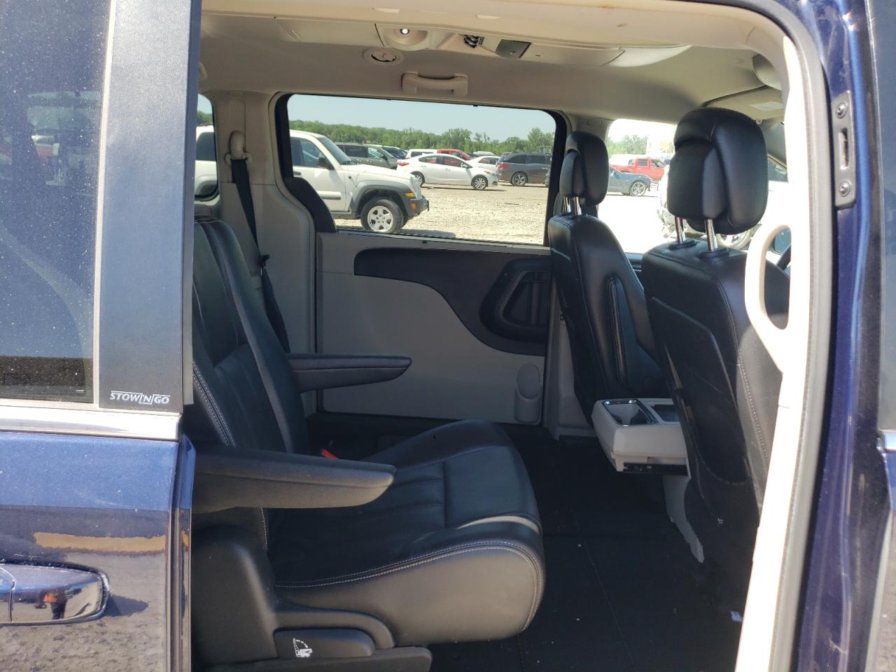 2C4RC1BG4DR559187 2013 Chrysler Town & Country Touring