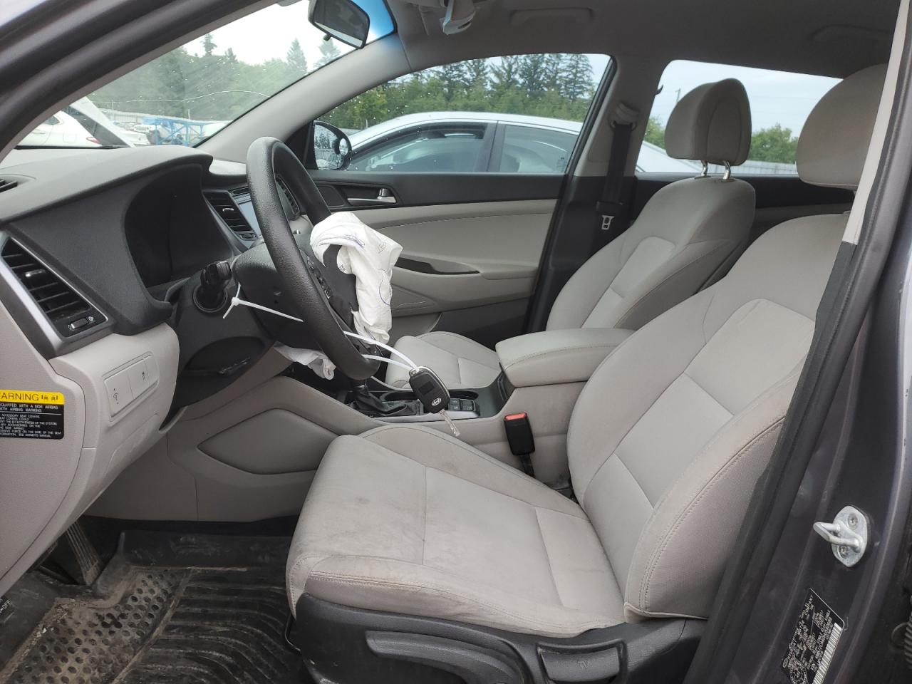 KM8J2CA40HU540689 2017 Hyundai Tucson Se