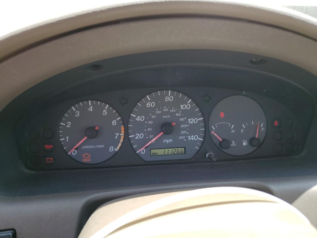 1YVGF22C415236195 2001 Mazda 626 Es