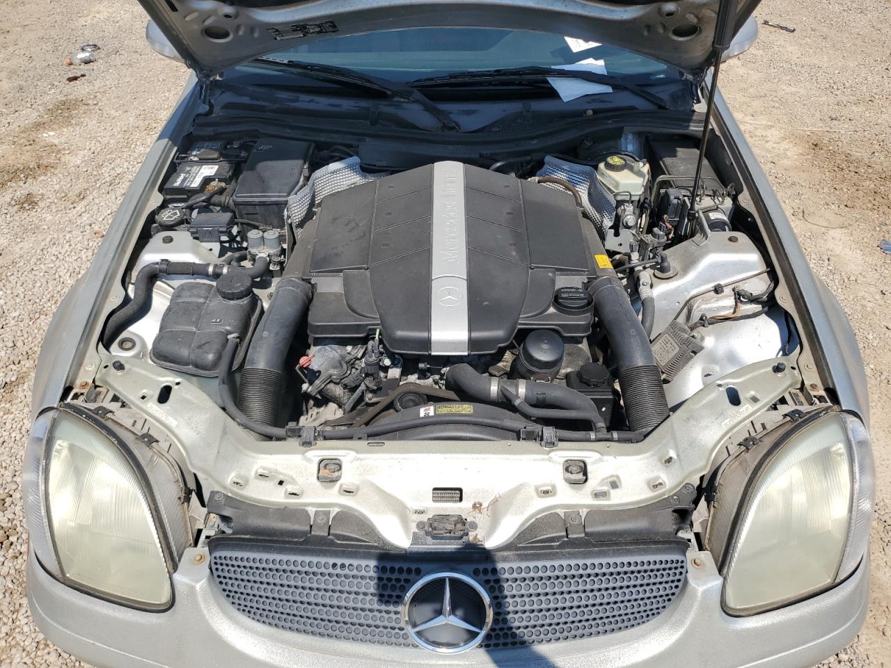 WDBKK65F21F218585 2001 Mercedes-Benz Slk 320