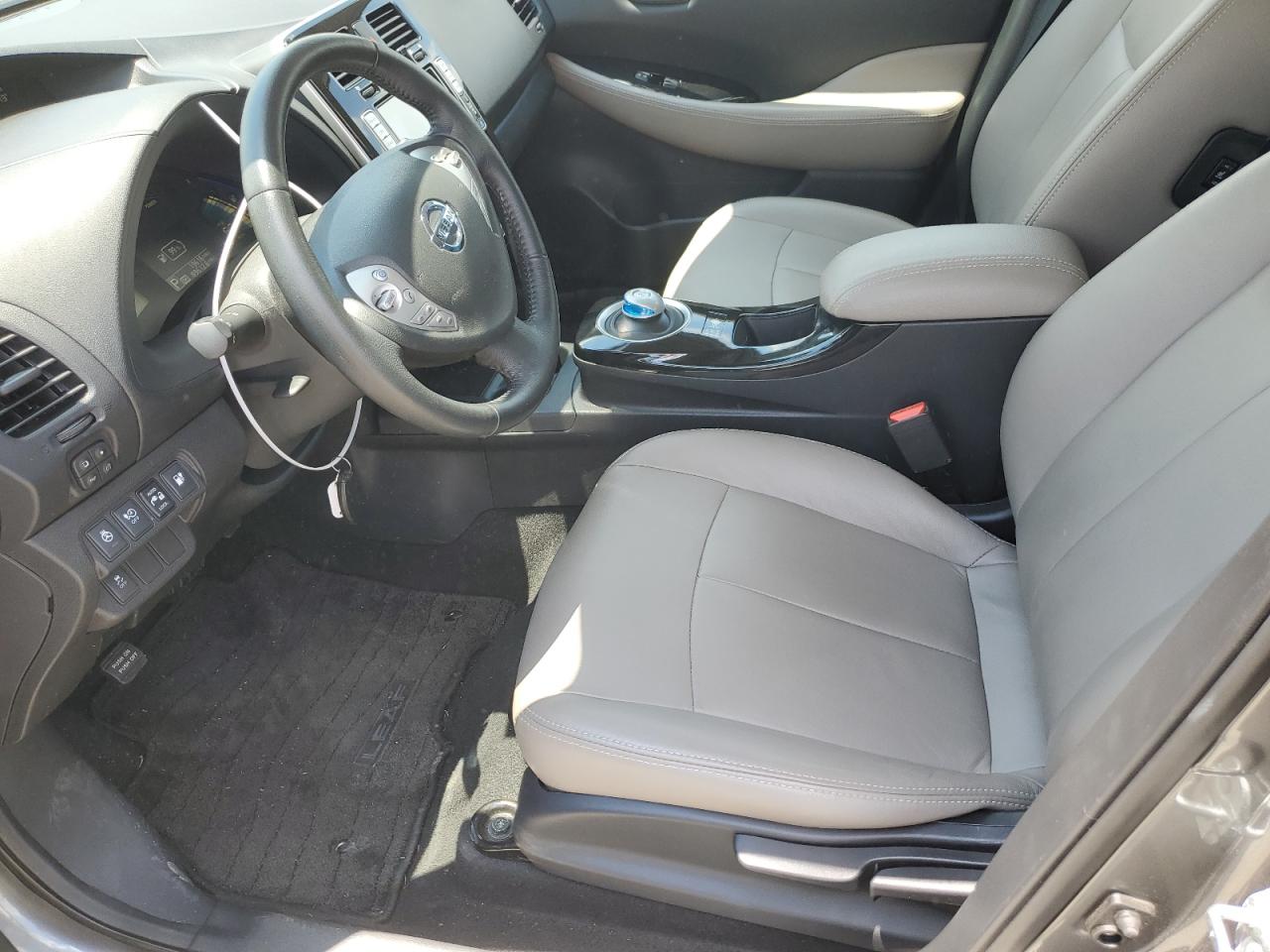 1N4AZ0CP1FC332951 2015 Nissan Leaf S