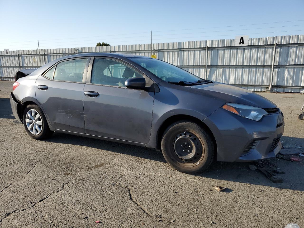 2015 Toyota Corolla L vin: 5YFBURHE3FP236979