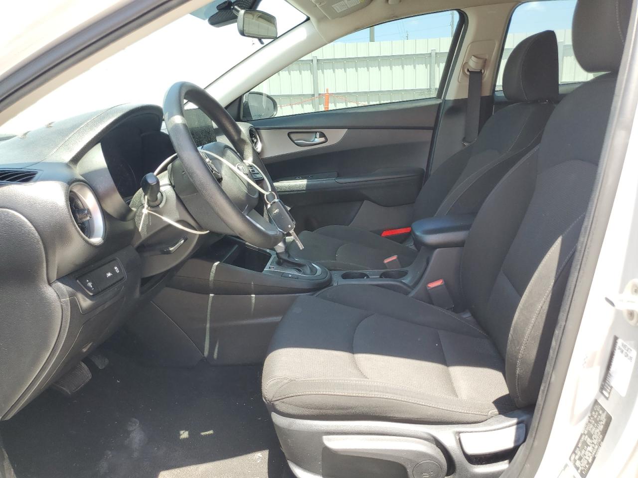 3KPF24AD2ME273239 2021 Kia Forte Fe