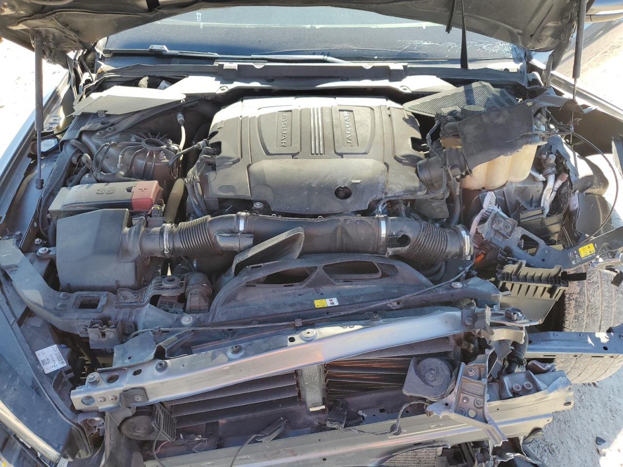 SAJAD4BV2HA972702 2017 Jaguar Xe Premium