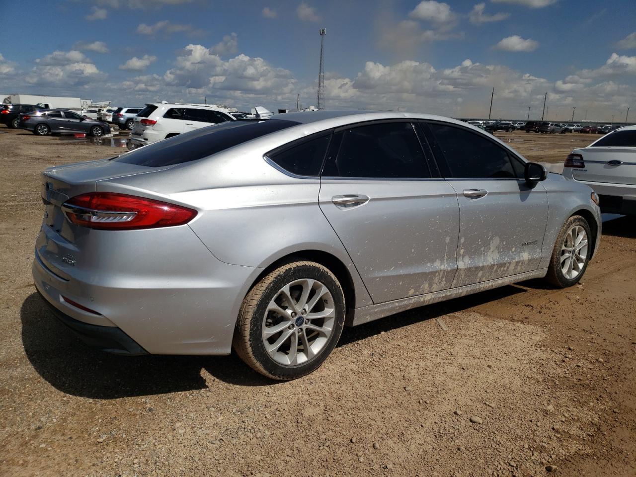 2019 Ford Fusion Se vin: 3FA6P0LU7KR141712