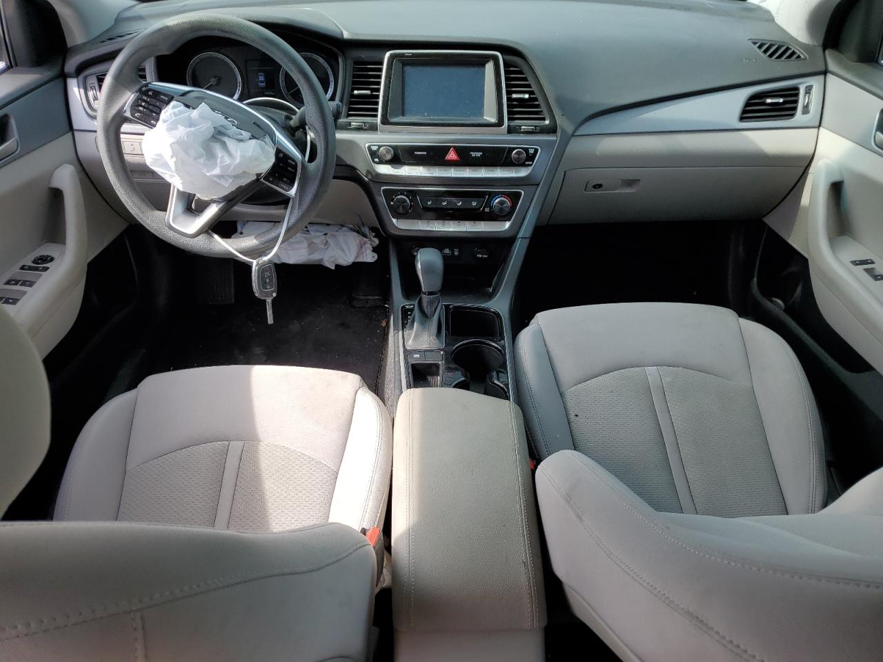 5NPE24AA1JH713699 2018 Hyundai Sonata Eco