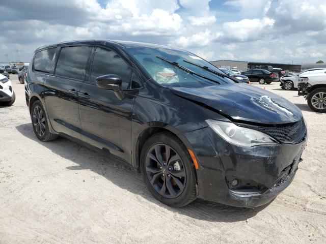 2020 Chrysler Pacifica Touring VIN: 2C4RC1FG1LR121011 Lot: 61117614