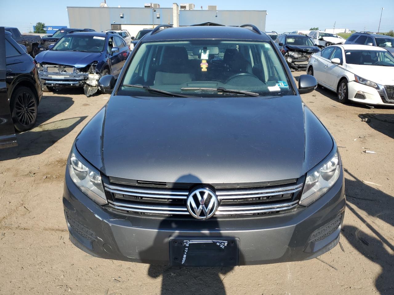 2015 Volkswagen Tiguan S vin: WVGBV7AX2FW116090