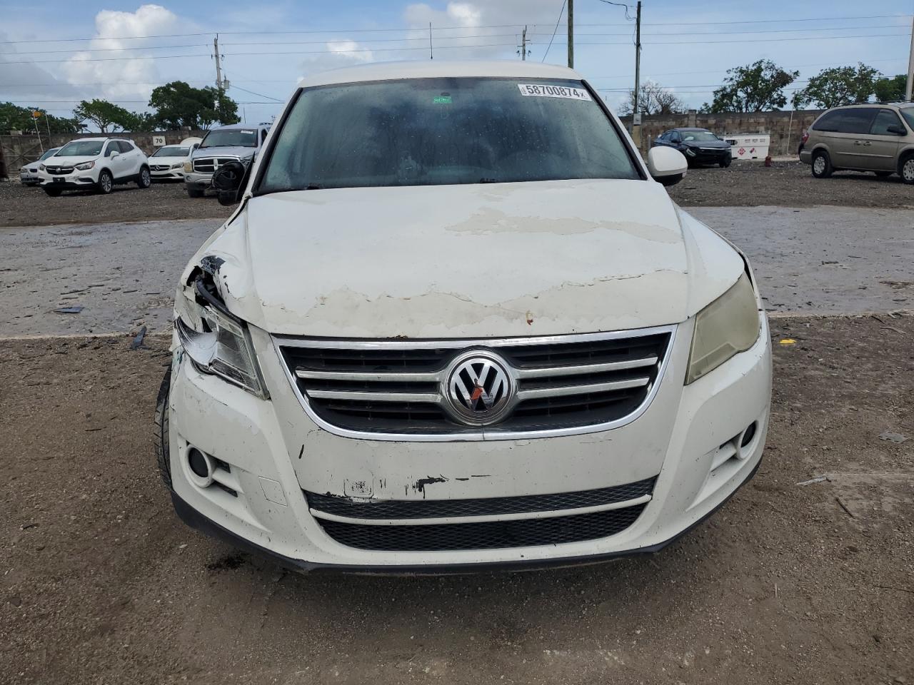 WVGAV75N69W525069 2009 Volkswagen Tiguan S