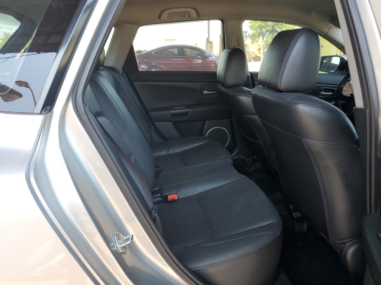 JM1BK343951248855 2005 Mazda 3 Hatchback