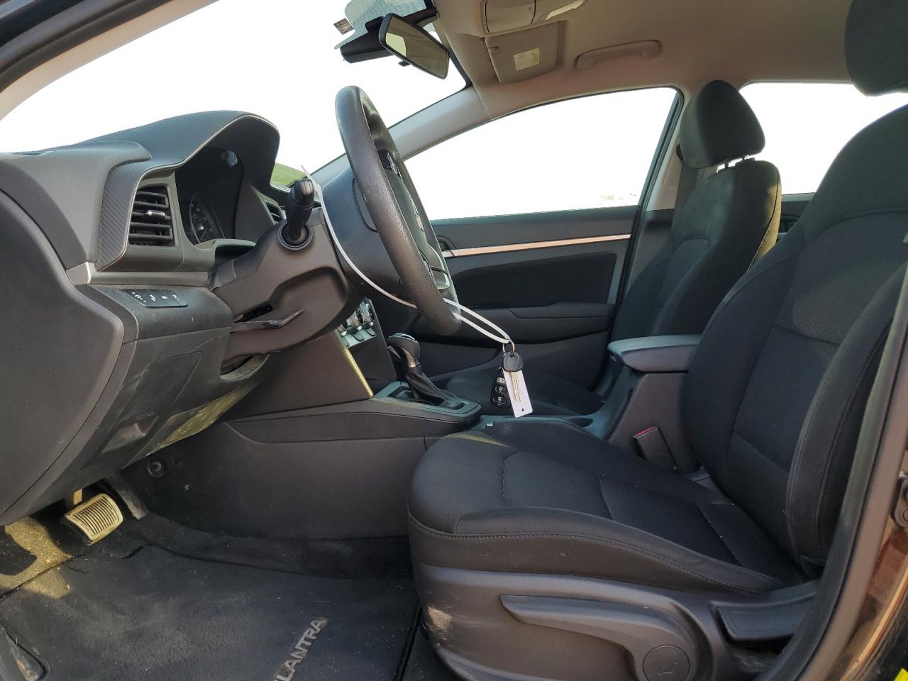 5NPD84LF9KH477842 2019 Hyundai Elantra Sel