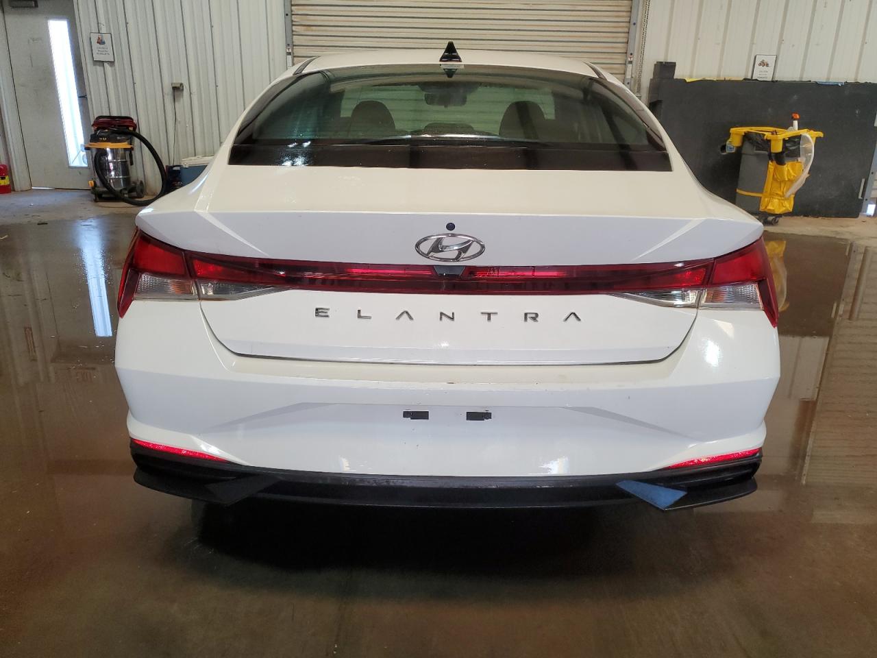 2021 Hyundai Elantra Se vin: 5NPLL4AG0MH031913