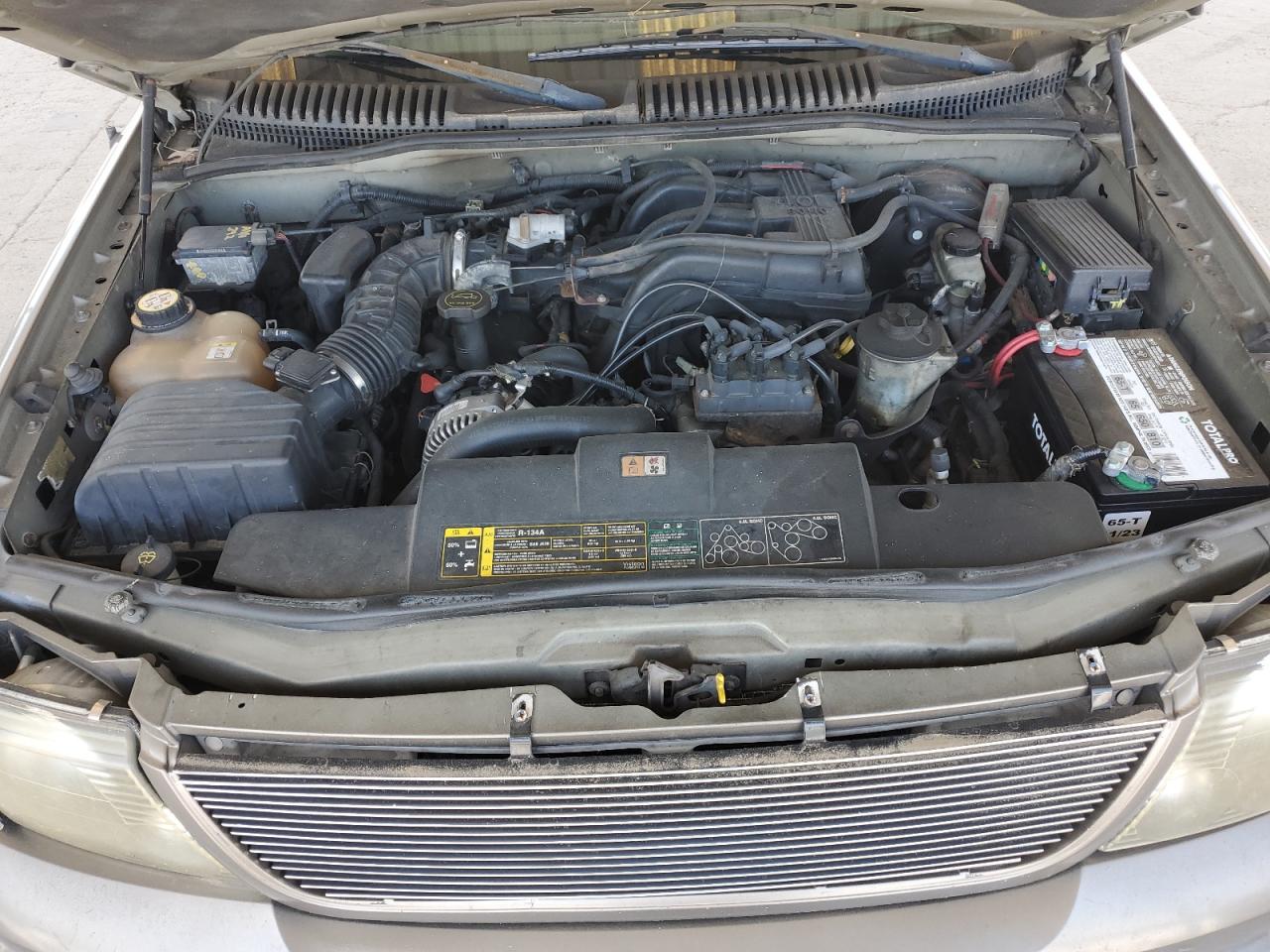 1FMZU73E12UB29660 2002 Ford Explorer Xlt