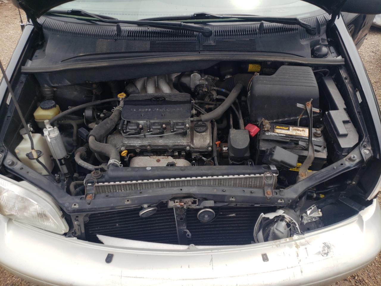 4T3ZF13C8YU266570 2000 Toyota Sienna Le