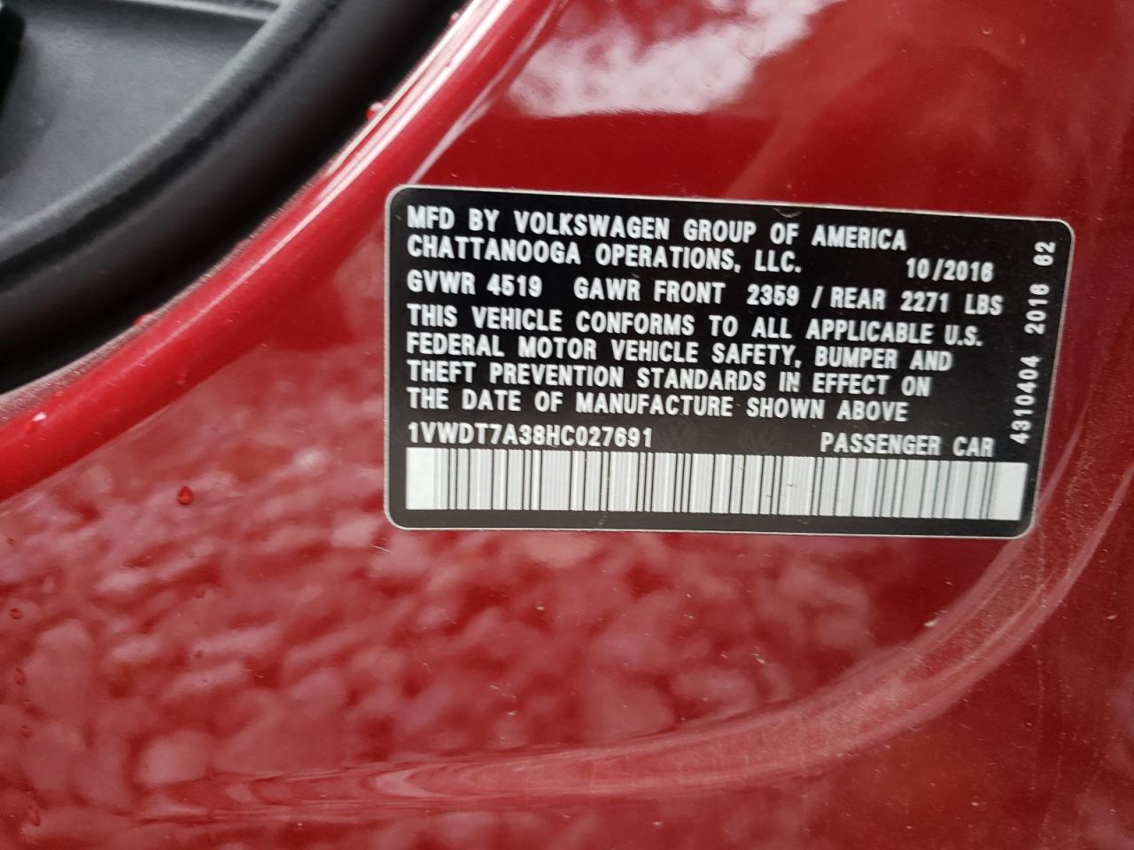 1VWDT7A38HC027691 2017 Volkswagen Passat R-Line