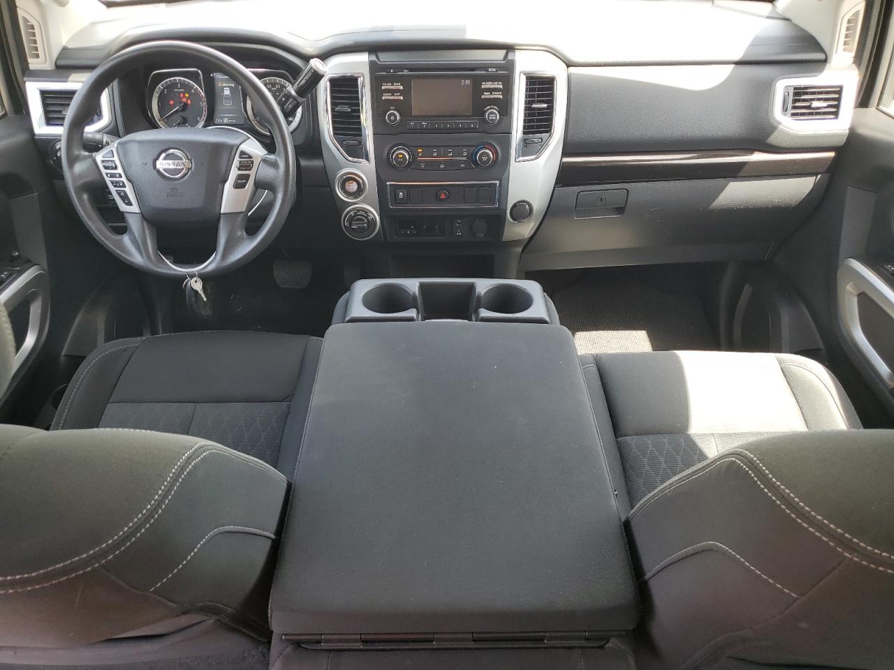 1N6BA1F34HN515169 2017 Nissan Titan Xd S