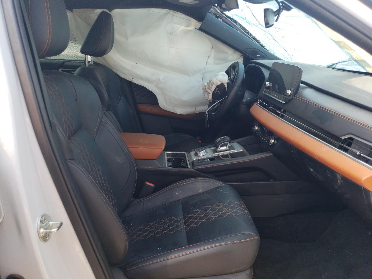 JA4J4VA85NZ092827 2022 Mitsubishi Outlander Sel