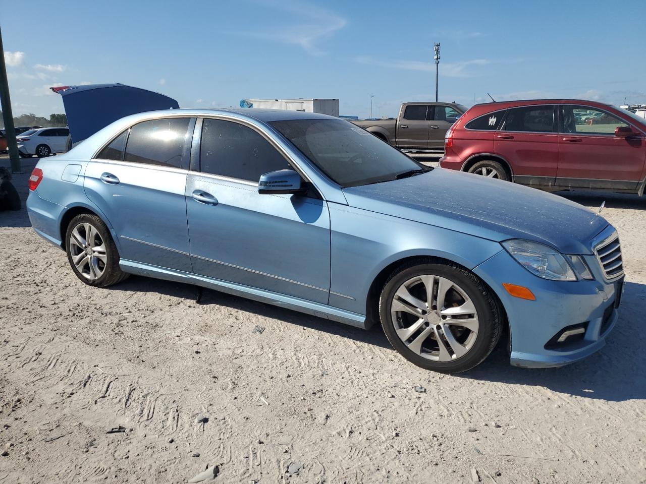 WDDHF8HB9BA495372 2011 Mercedes-Benz E 350 4Matic