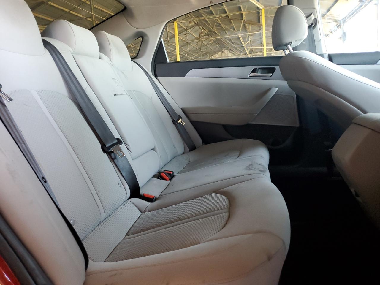 5NPE24AF2KH786299 2019 Hyundai Sonata Se