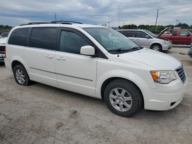 2010 Chrysler Town & Country - Image 4