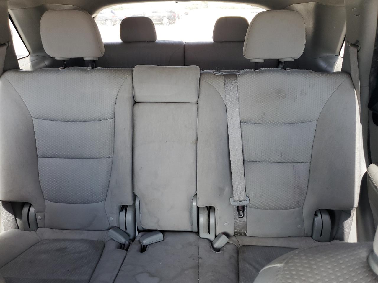 5XYKT4A24CG270239 2012 Kia Sorento Base