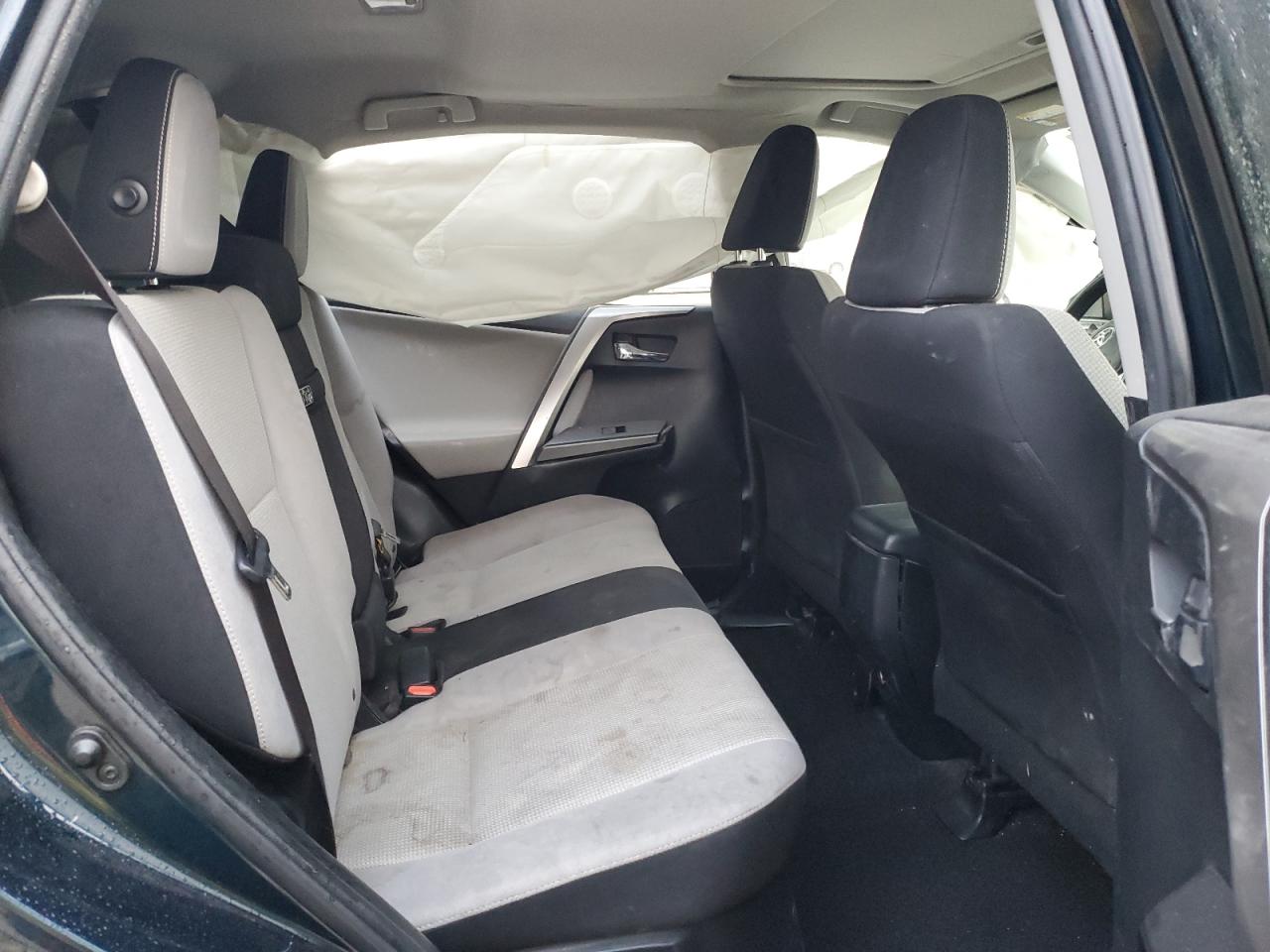 JTMRJREV4HD139033 2017 Toyota Rav4 Hv Le