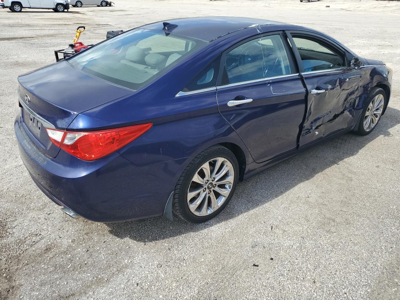 5NPEC4AC9DH550786 2013 Hyundai Sonata Se