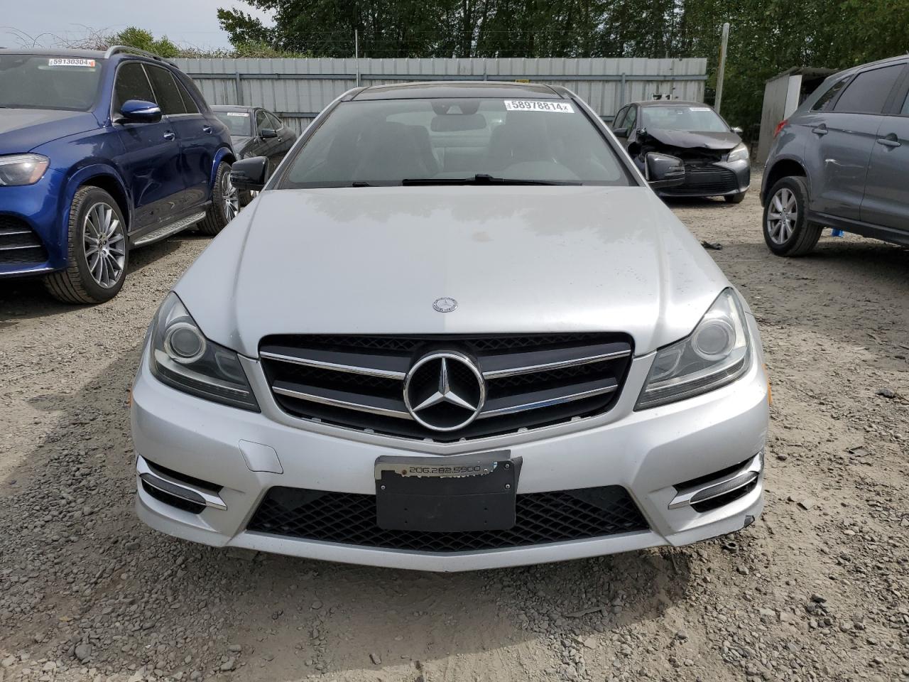 2014 Mercedes-Benz C 250 vin: WDDGJ4HB9EG183704