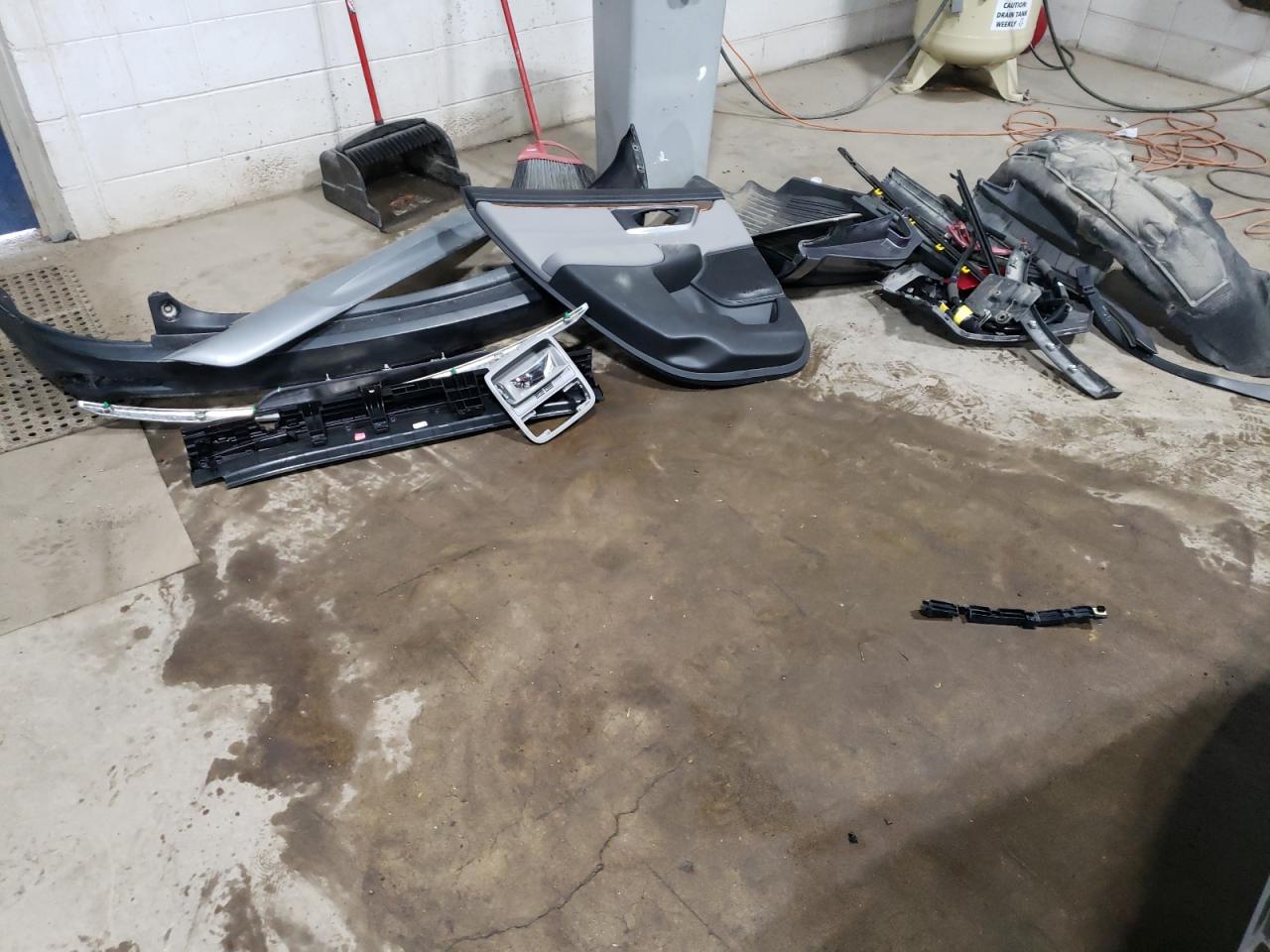 7FARW2H55JE004036 HONDA CRV 2018