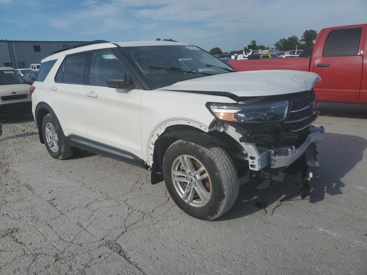 2022 Ford Explorer Xlt vin: 1FMSK8DH4NGA19596