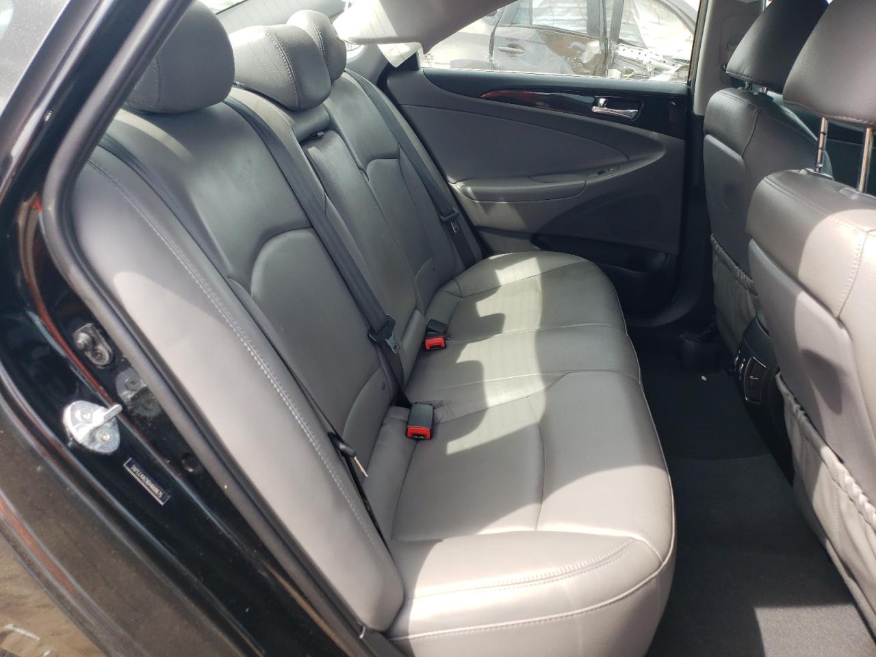 5NPEC4AC9DH668675 2013 Hyundai Sonata Se