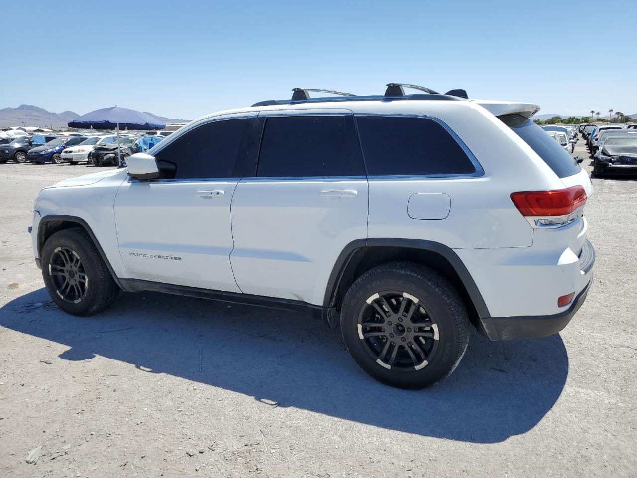 1C4RJEAGXGC505405 2016 Jeep Grand Cherokee Laredo